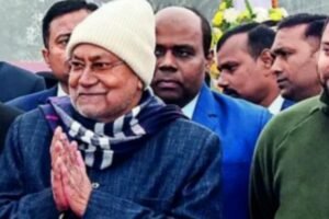 बिहार की राजनीति फिर घूम रही है: नीतीश कुमार की सोमवार तक एनडीए में वापसी की संभावना